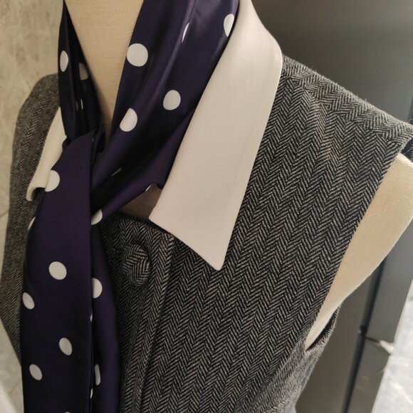 Self-portrait Gray checkered scarf, gray dress - Picture 9 of 11